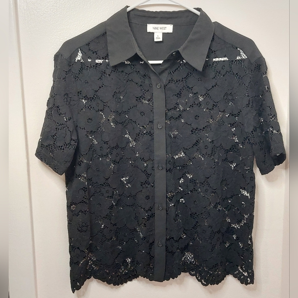 Nine West Black Lace Front Button Short Sleeve Blouse Size S